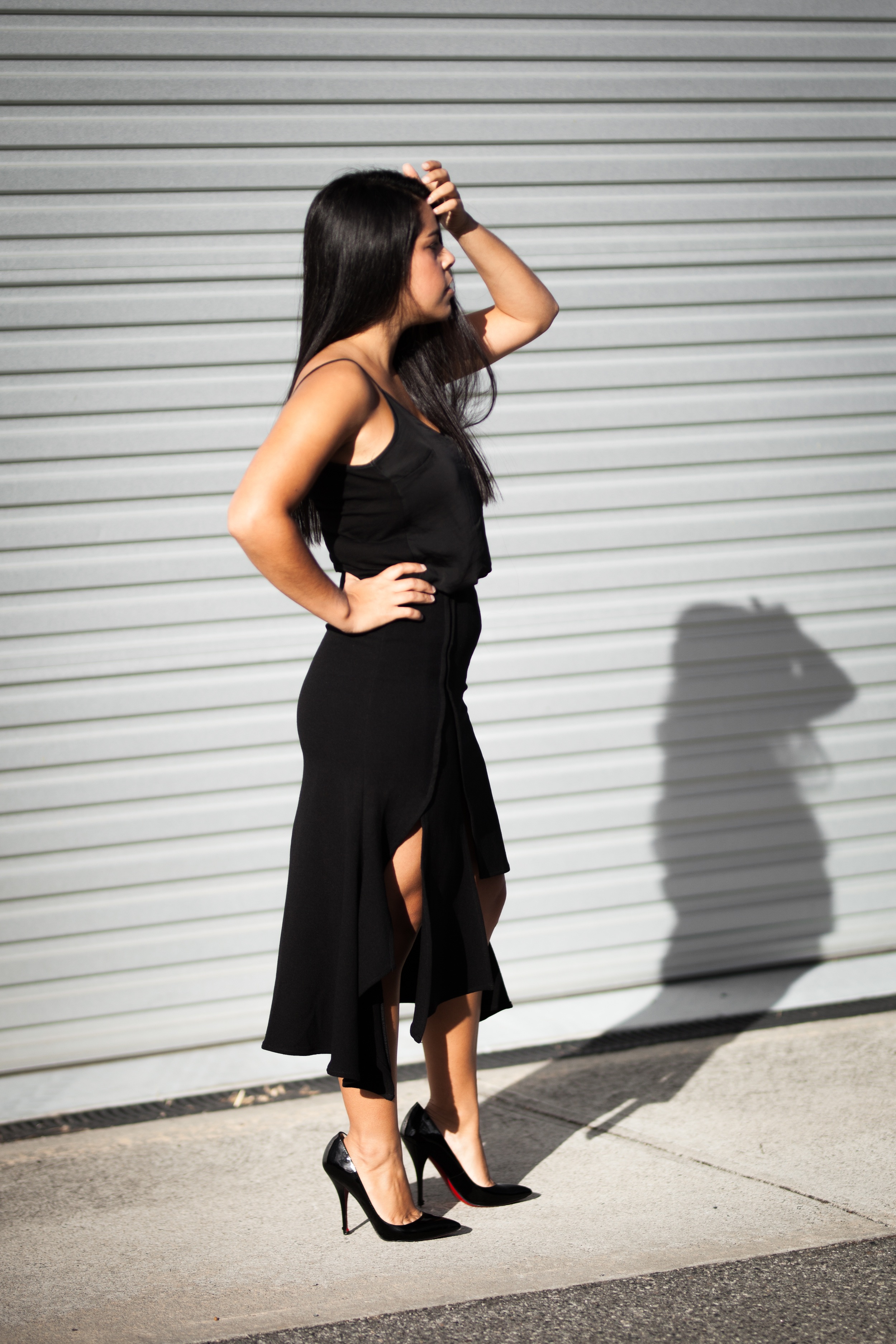 Why Dressing In Black Doesn’t Automatically Mean You Have Minimalist Style 